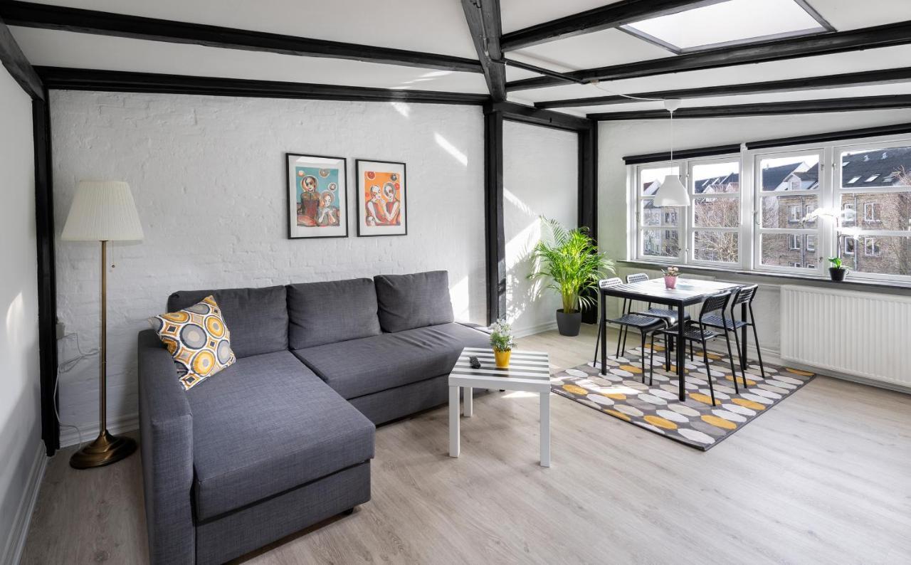 Aday - Apartment Suite 4 Aalborg Center Экстерьер фото